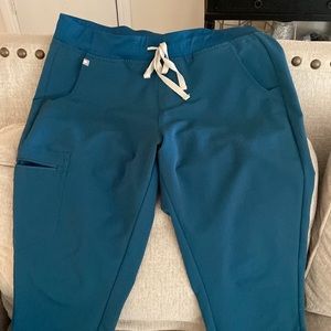 Large Tall Caribbean blue jogger, used